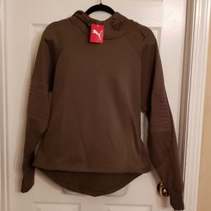 Puma pull over